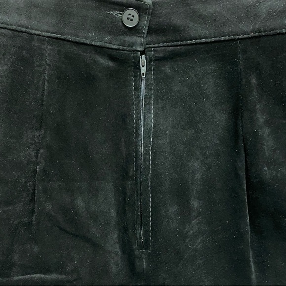 Holly’s Vintage Pencil Skirt - Picture 2 of 3